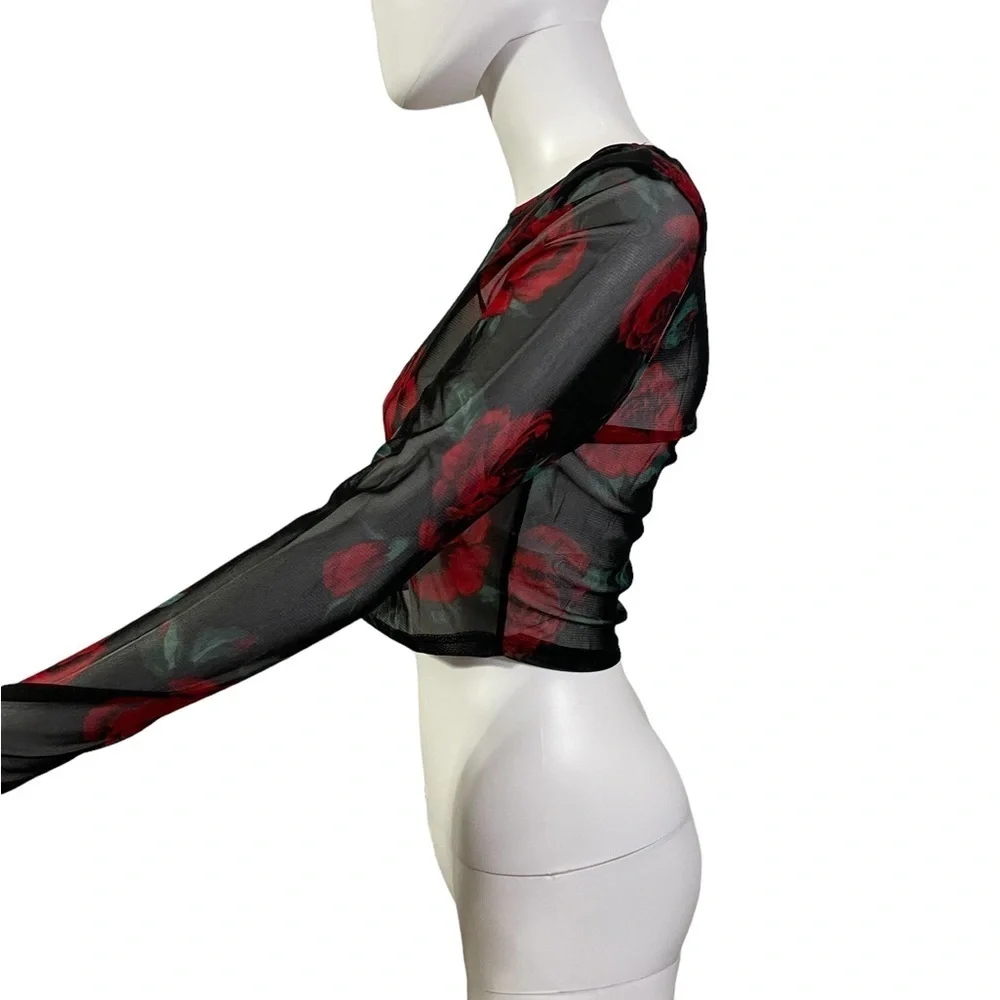 Black Floral Mesh Crop Top
New - Picture 5 of 7